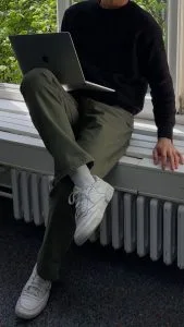 Casual base look for guy